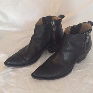 Frye Sacha Moto Ankle Bootie
